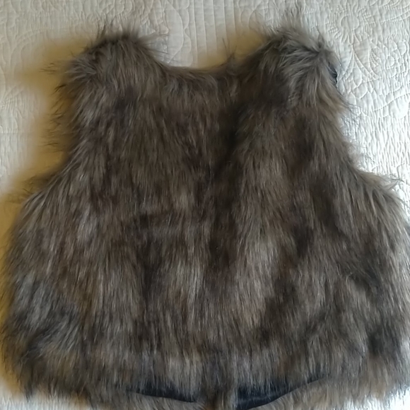 Vintage faux fur vest - Picture 2 of 2